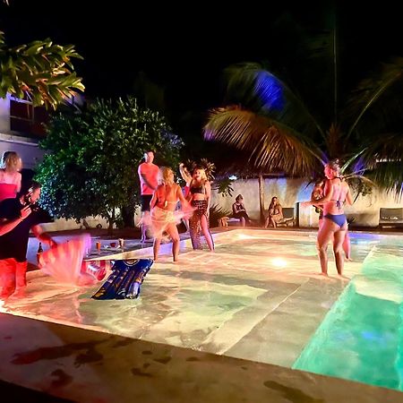 Villa Euphoria - Adults Only ปาเยอ ภายนอก รูปภาพ