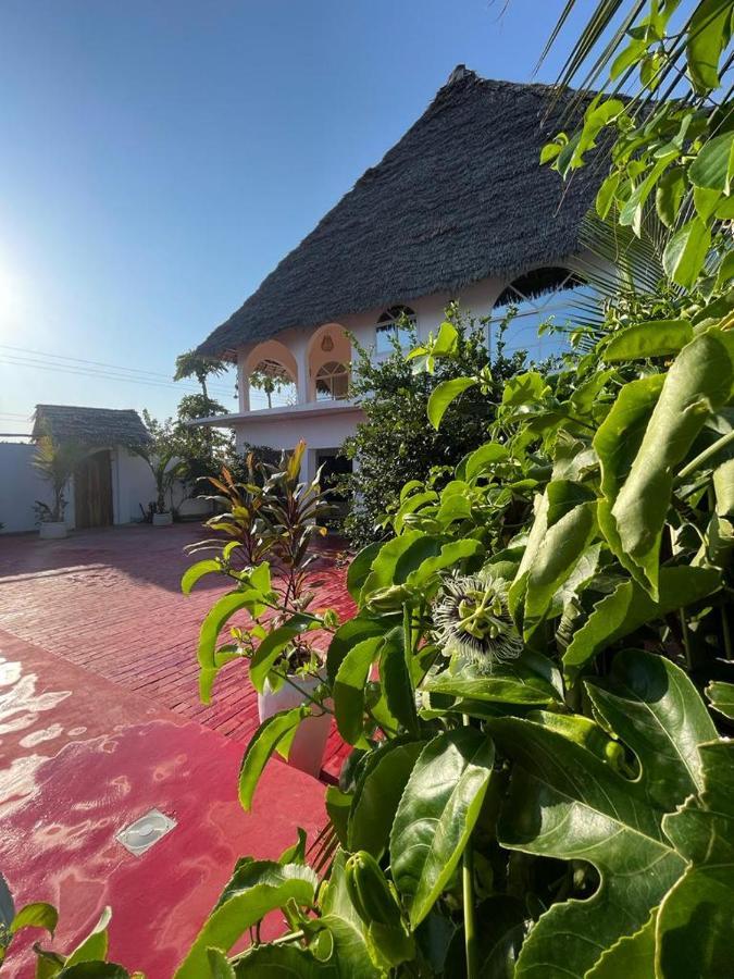 Villa Euphoria - Adults Only ปาเยอ ภายนอก รูปภาพ