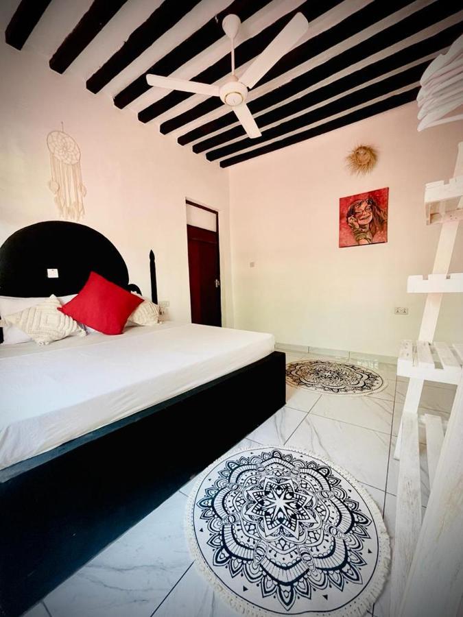 Villa Euphoria - Adults Only ปาเยอ ภายนอก รูปภาพ